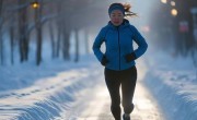 李美珍勇夺哈尔滨女子半马冠军，刷新纪录！
