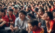 国足谢场遭球迷怒斥：真相揭秘！